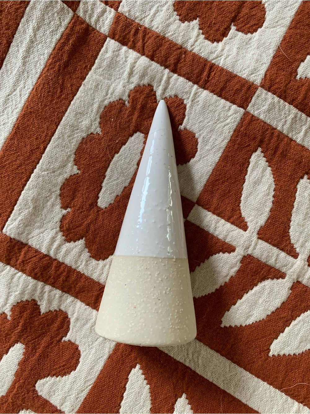 White Ceramic Cone Ring Holder JWhite Ceramic Cone Ring Holder Jewelry Organizer
